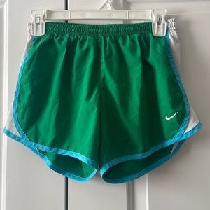 💚 3/$24 Girls Nike Shorts
